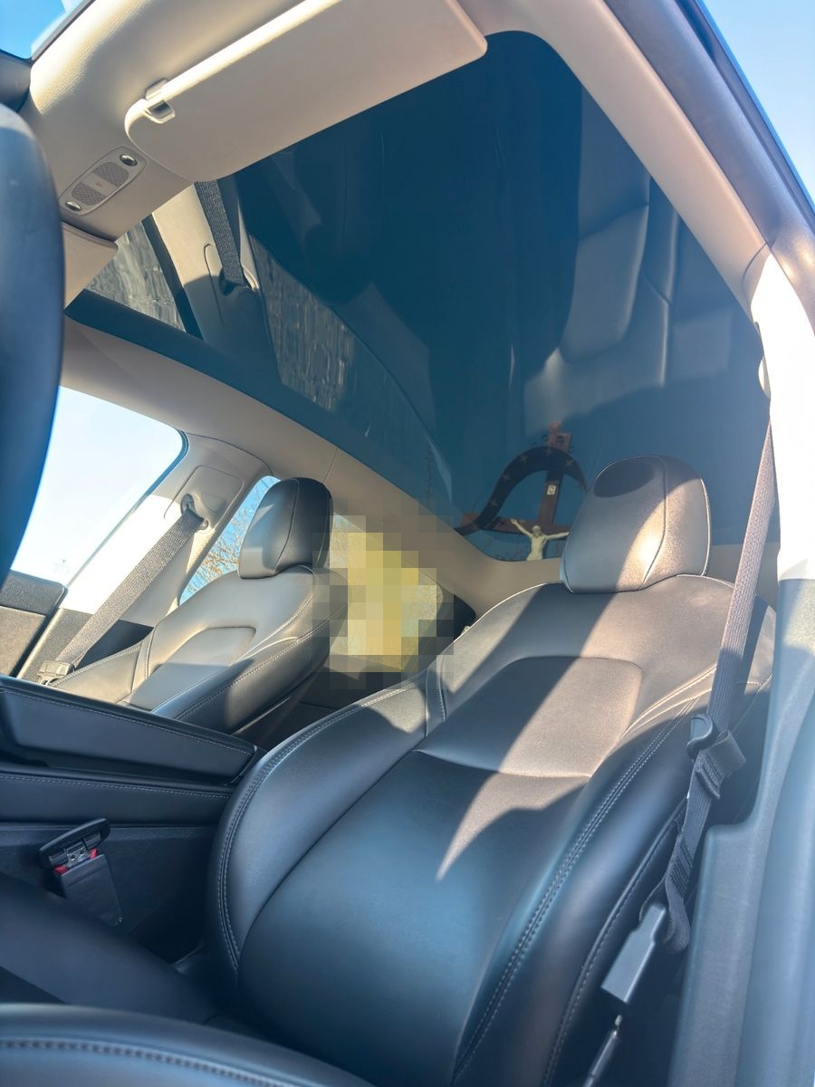Tesla Model Y Long Range Dual AWD foto 10