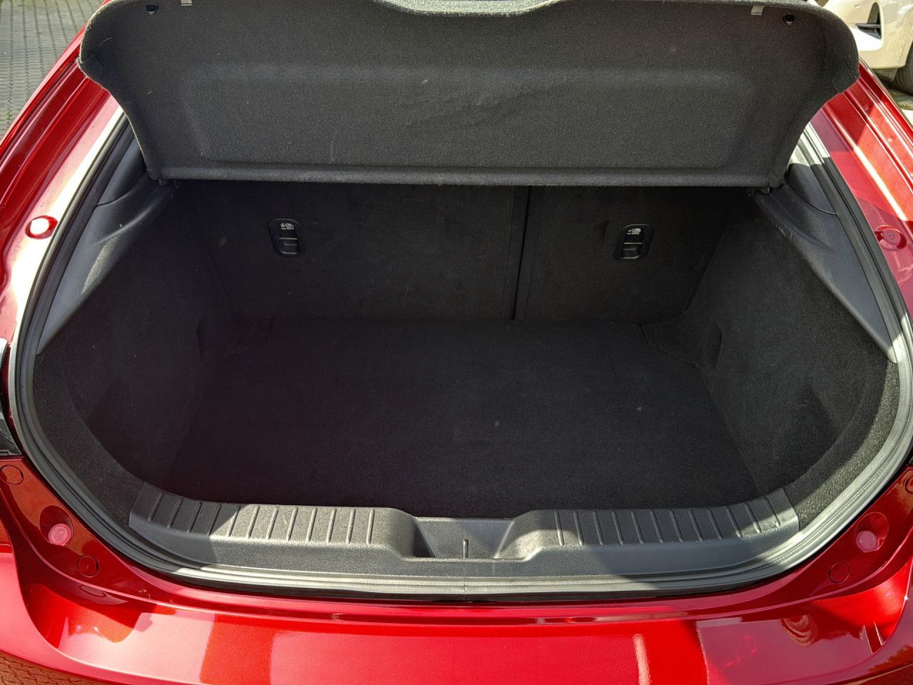 Mazda 3 SKYACTIV-G 2.0 M Hybrid Bluetooth Navi LED foto 24