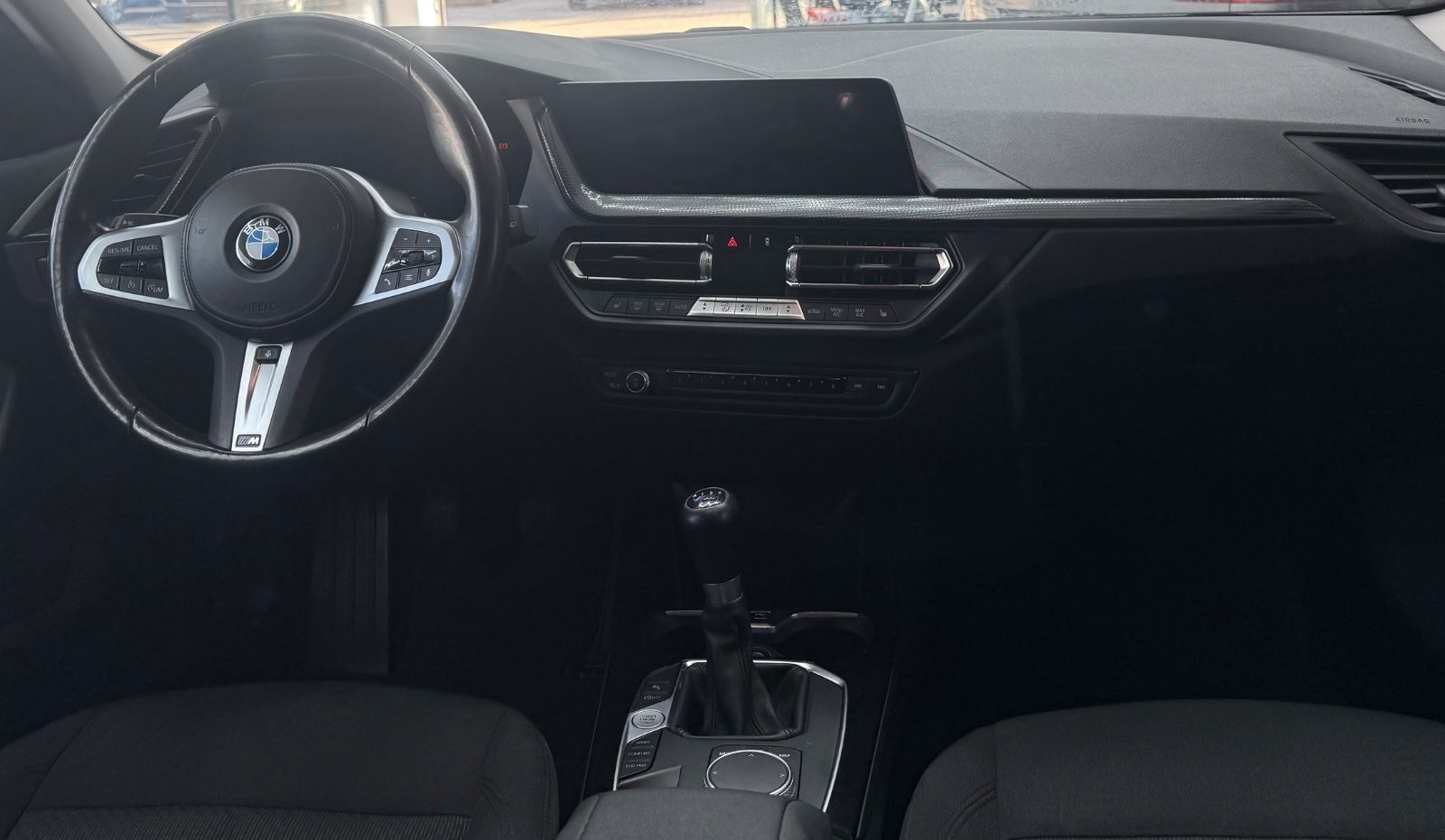 BMW 118 1 Limousine 118 i*Kamera*M-Lenkrad*Navi* foto 13