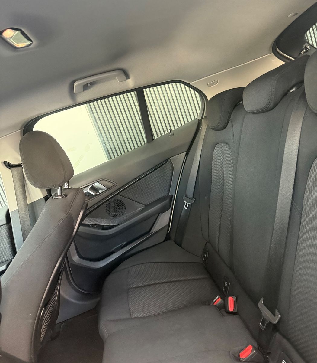 BMW 118 1 Limousine 118 i*Kamera*M-Lenkrad*Navi* foto 6