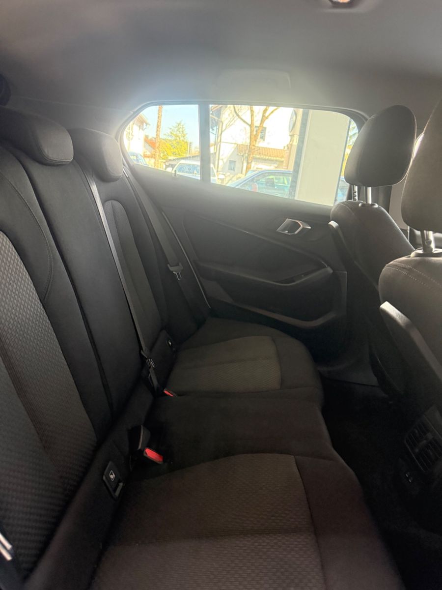 BMW 118 1 Limousine 118 i*Kamera*M-Lenkrad*Navi* foto 8