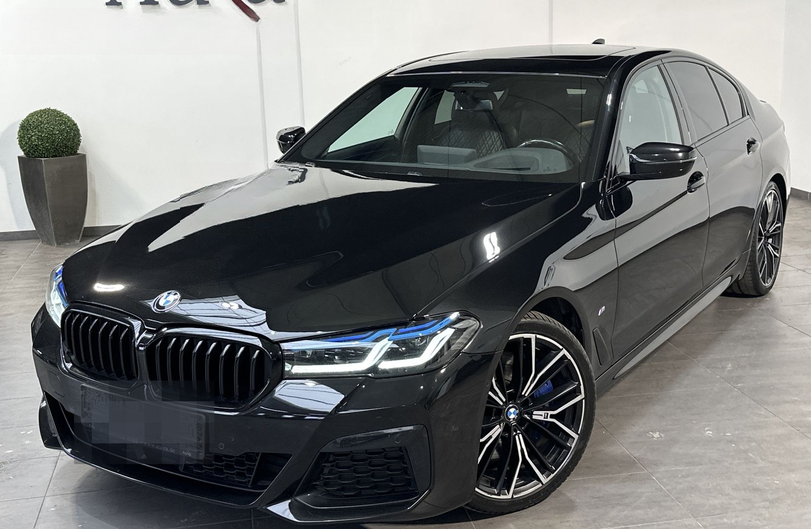 BMW 540d xDrive M-Sport NAV+LASER+HUD+20ZO+GLASDACH foto 2