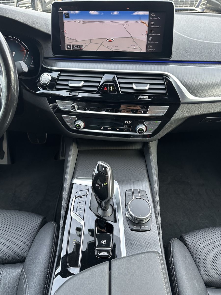 BMW 520d xDrive M Sport NAV+LASER+HEADUP+KAM+19ZO+PP foto 12
