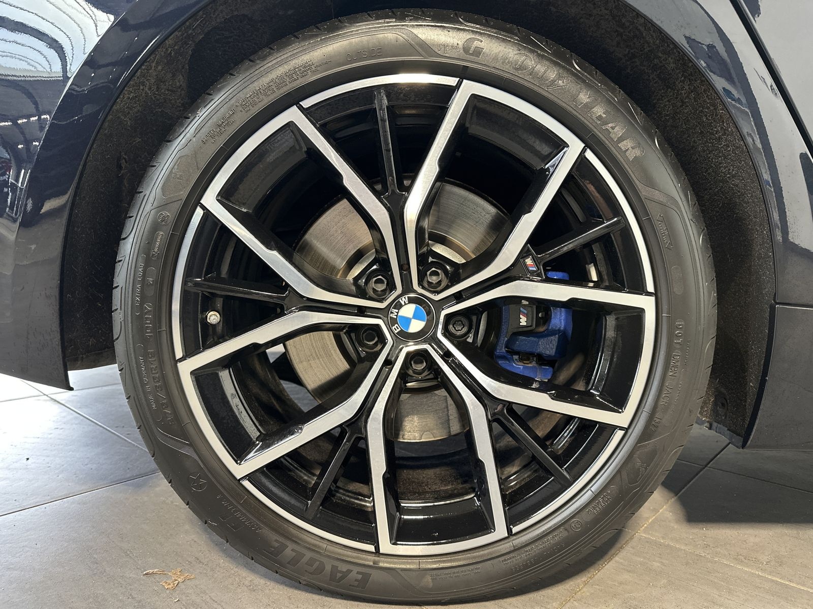 BMW 520d xDrive M Sport NAV+LASER+HEADUP+KAM+19ZO+PP foto 3