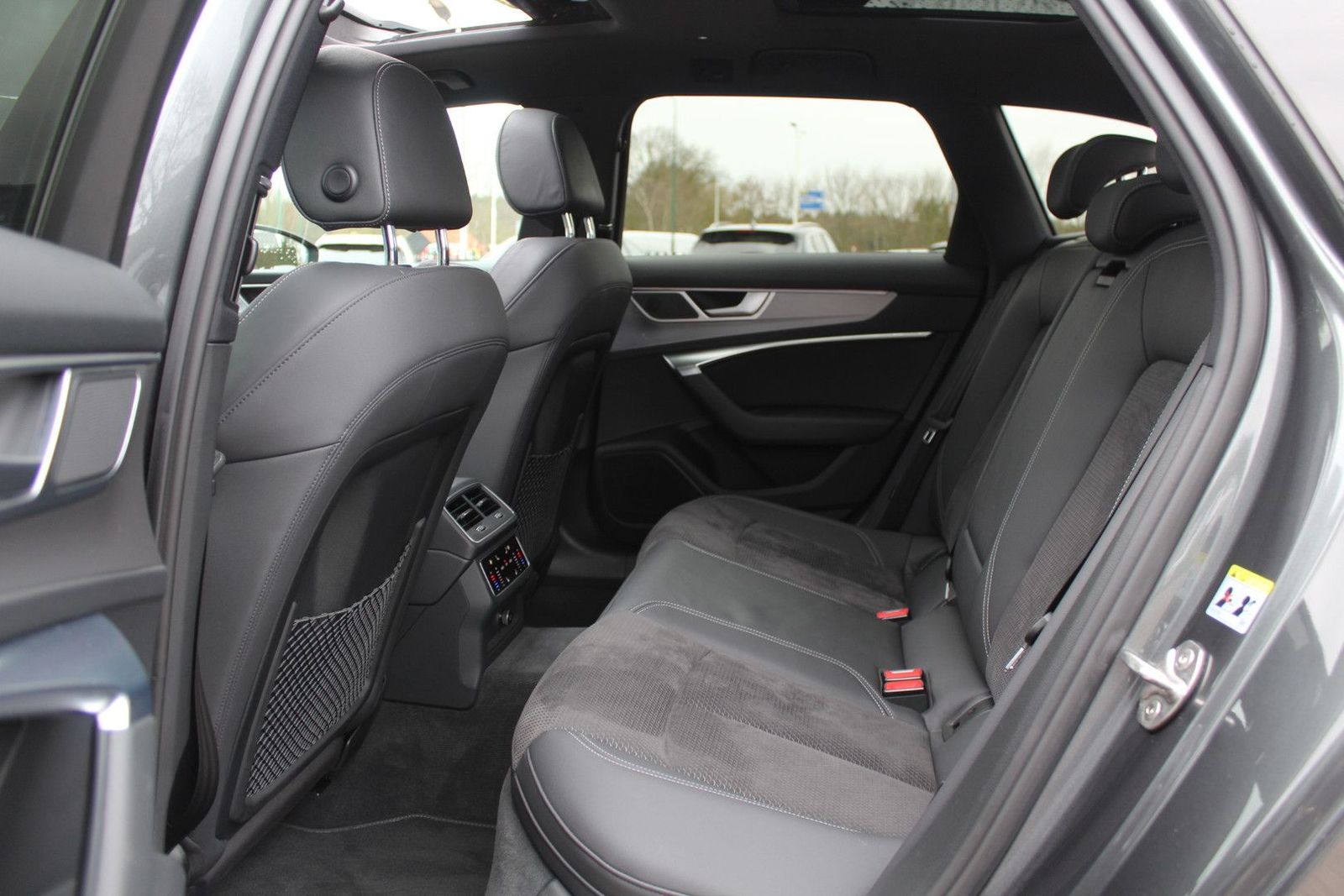 Audi A6 Avant 55 TFSI e quattro Competition / SoH 94, foto 12