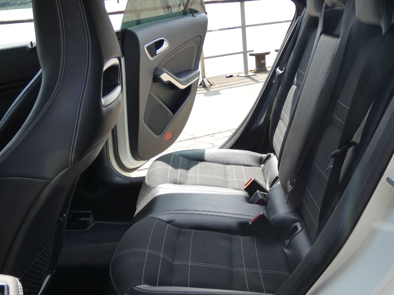 Mercedes-Benz CLA 200 **Coupe**Automatik**TÜV**Kamera**Scheckh foto 14