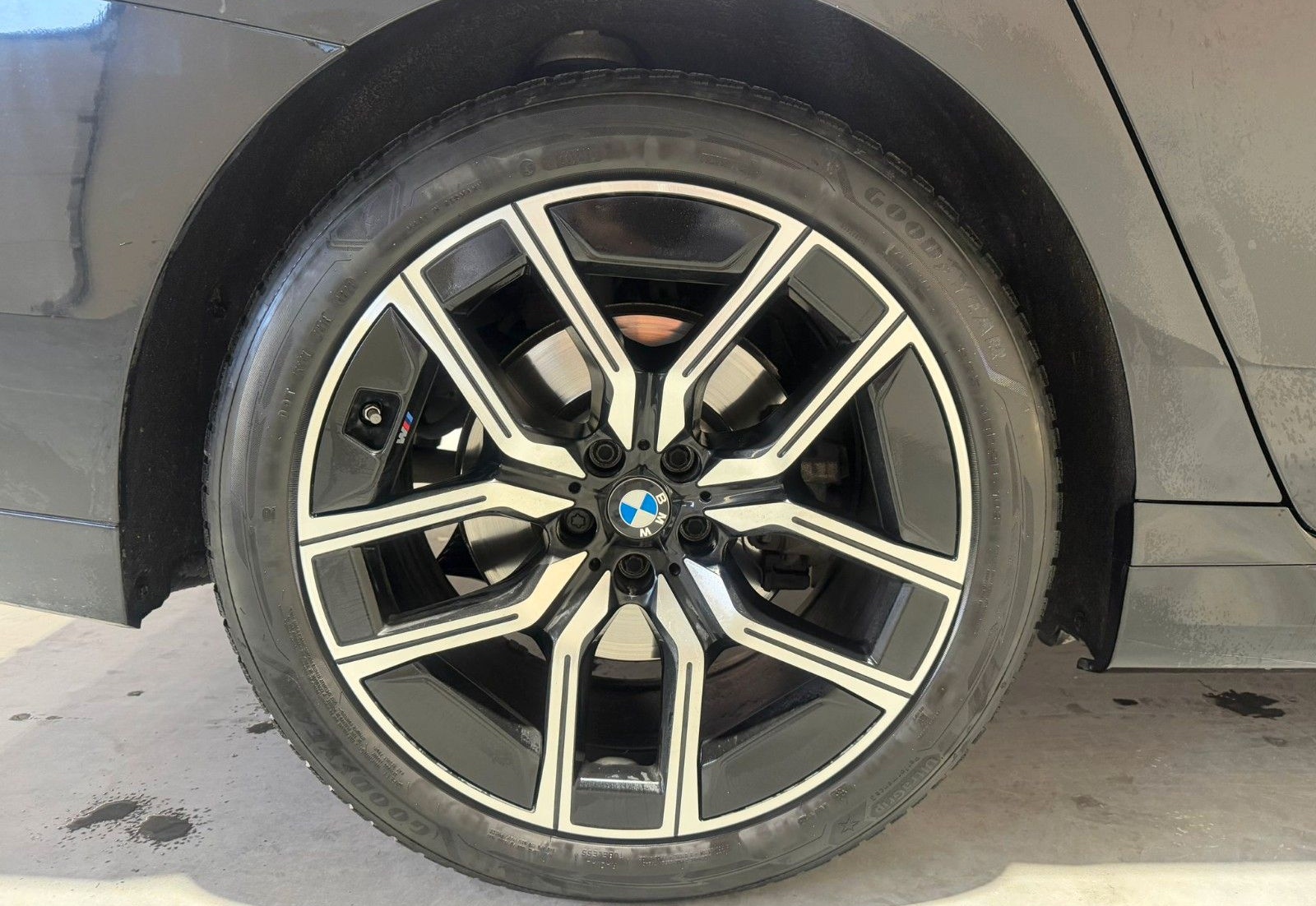 BMW 520d xDrive A foto 14