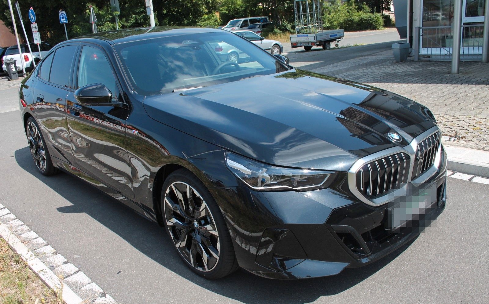 BMW 520 d xDrive M Sport/21"/Sitzkühlung/UPE:83.990€ foto 2
