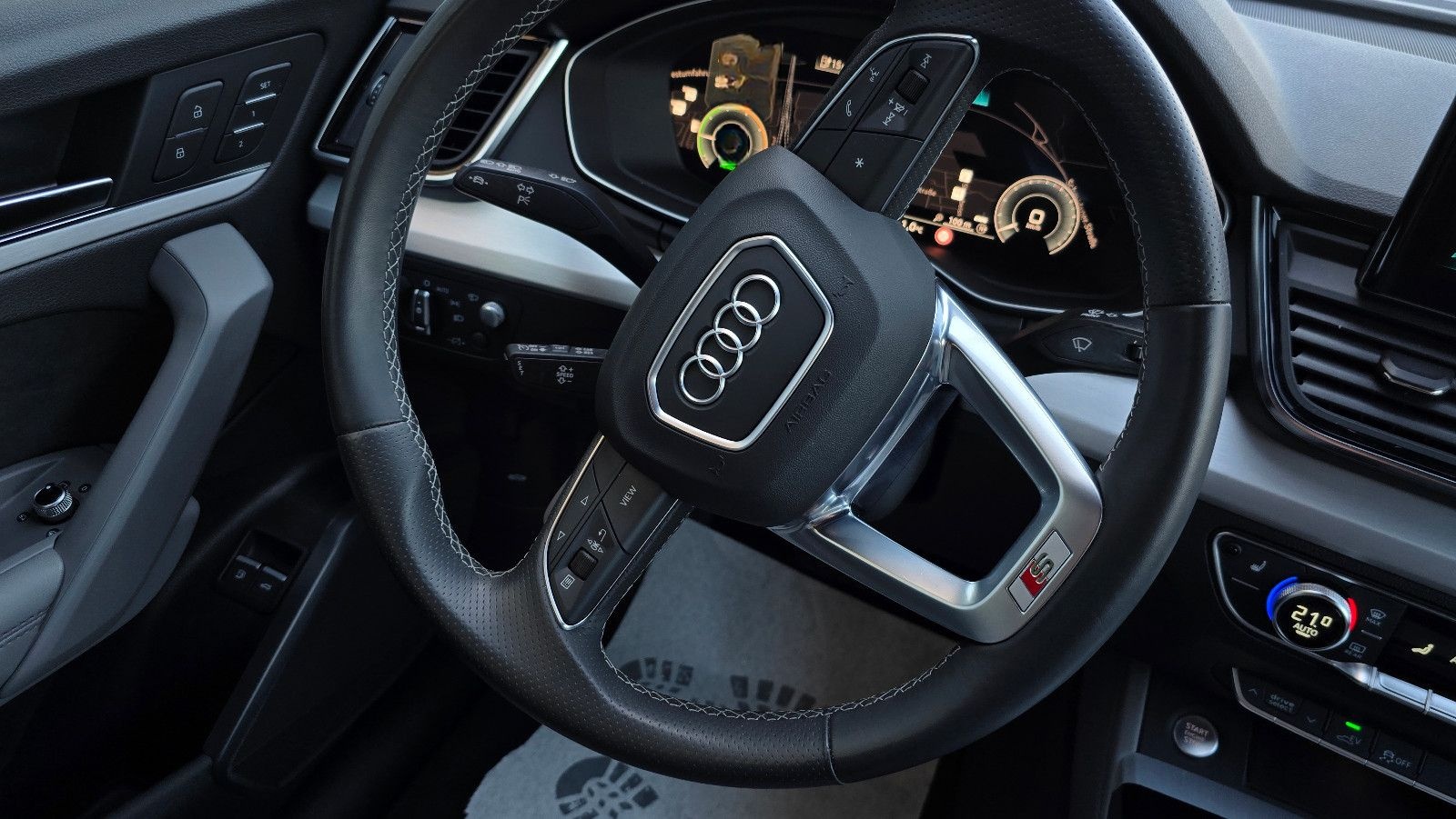 Audi Q5 55TFSI e S tronic quattro 3x S line Sportback foto 12
