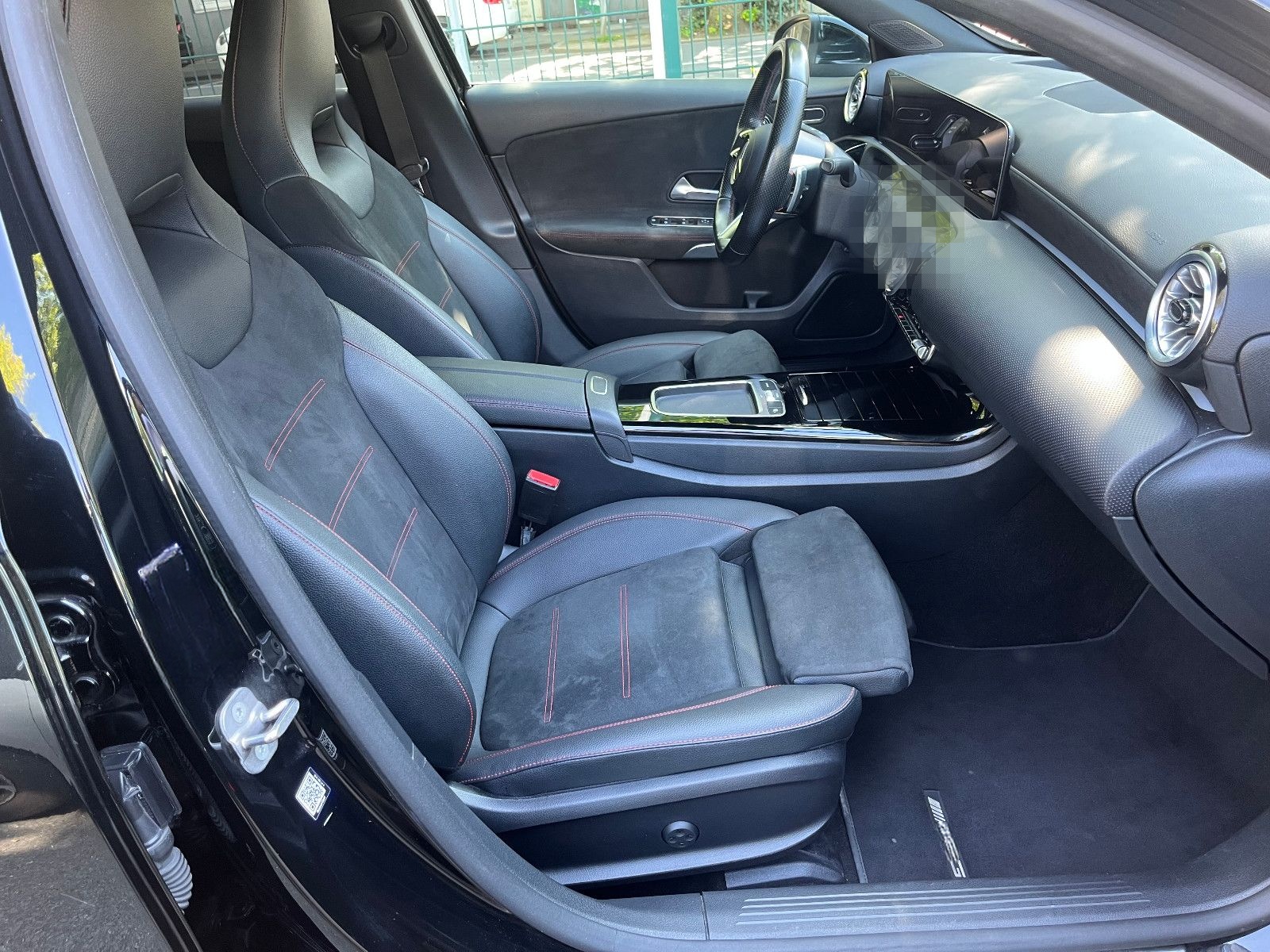 Mercedes-Benz A 200 AMG LEDER*MEMORY*HEAD-UP*LED*ACC*360°*PANO foto 12