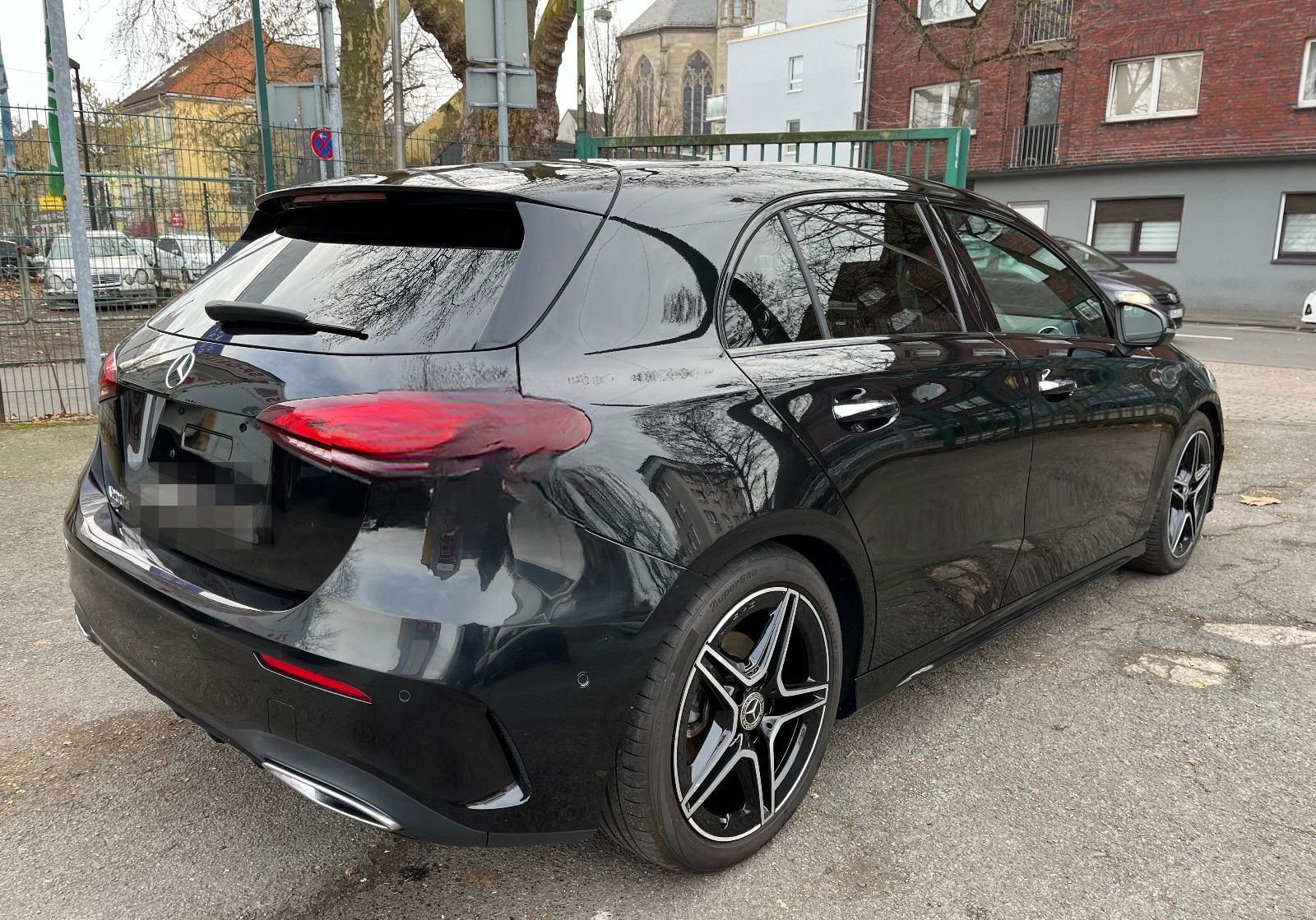 Mercedes-Benz A 200 d AMG LEDER*NAVI*LED*ACC*KAMERA*PANORAMA!! foto 2