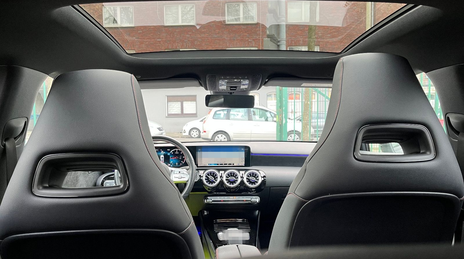 Mercedes-Benz A 200 d AMG LEDER*NAVI*LED*ACC*KAMERA*PANORAMA!! foto 14