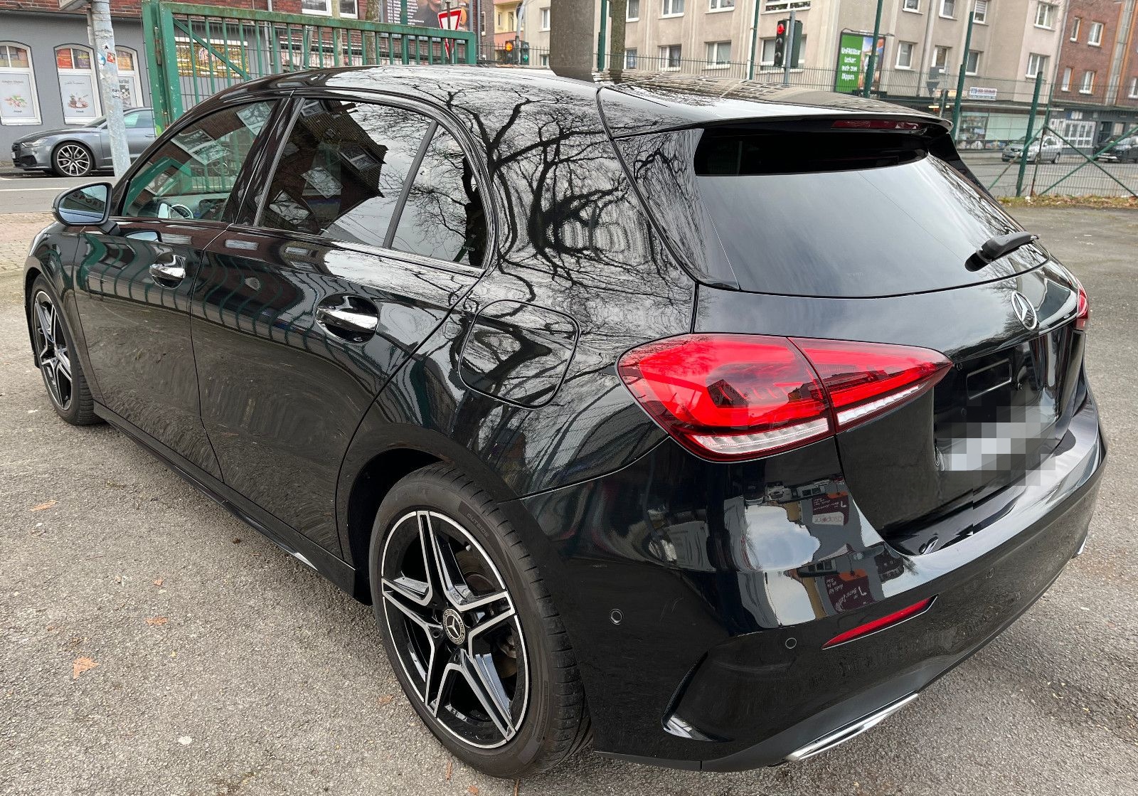 Mercedes-Benz A 200 d AMG LEDER*NAVI*LED*ACC*KAMERA*PANORAMA!! foto 8
