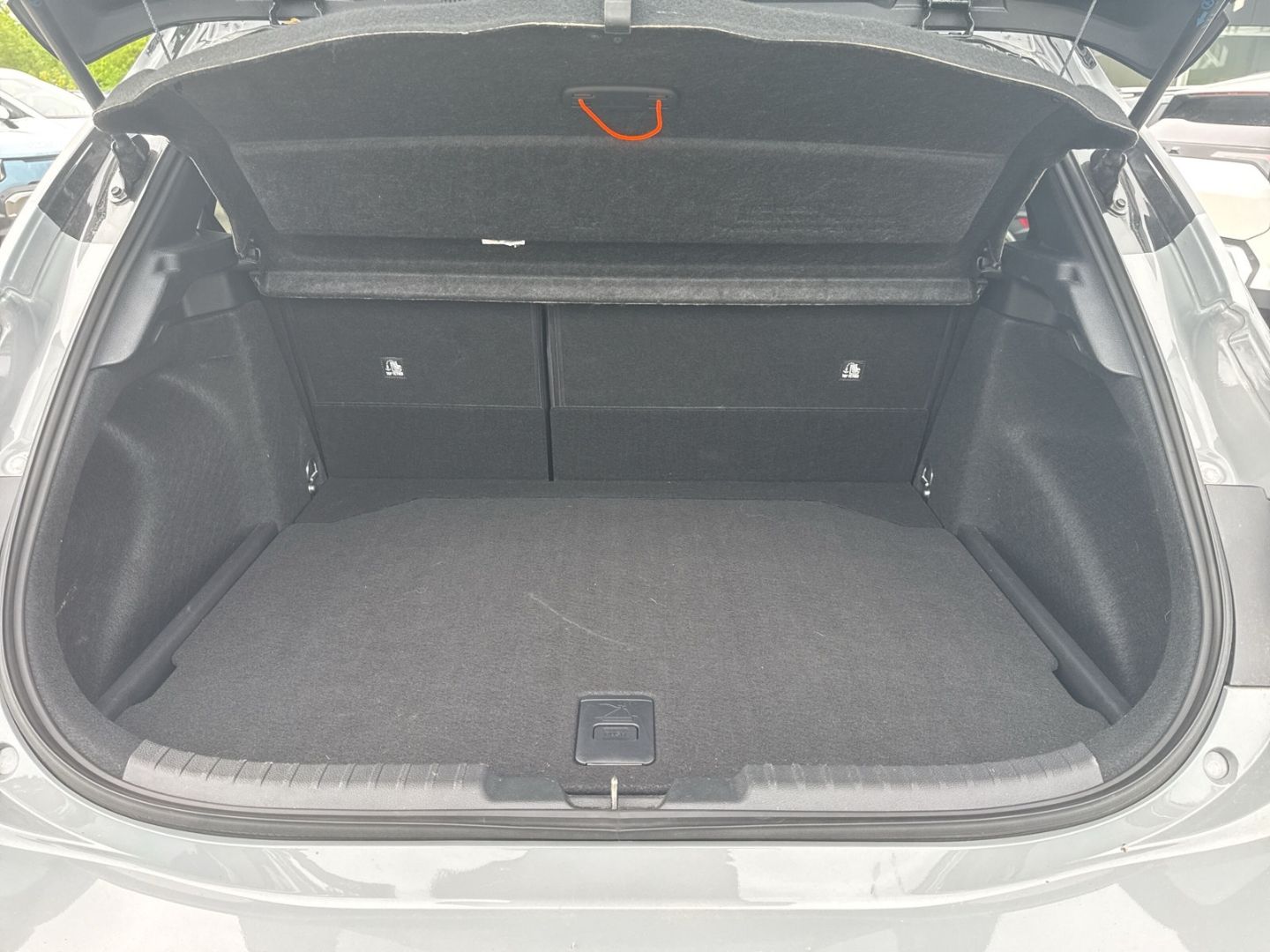 Toyota Corolla Hybrid GR Sport Sportpaket HUD Navi Soun foto 7