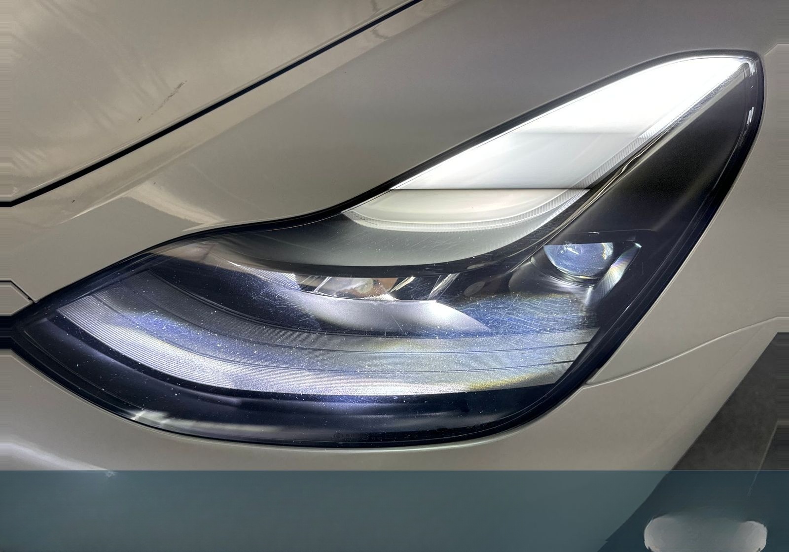 Tesla Model Y Long Range Dual Motor AWD foto 10