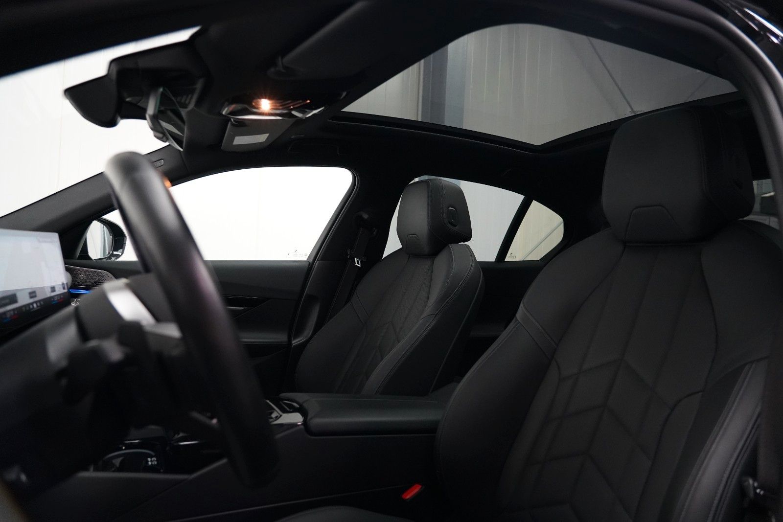 BMW 520d M Sport PRO PANO AHK CARBON 360 B&W HUD foto 16