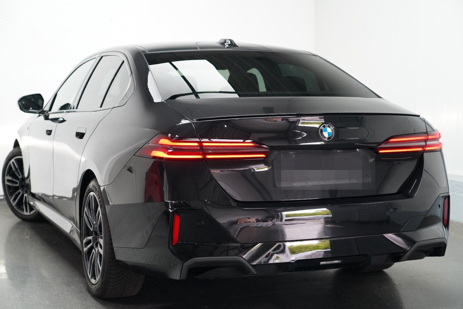 BMW 520d M Sport PRO PANO AHK CARBON 360 B&W HUD foto 7