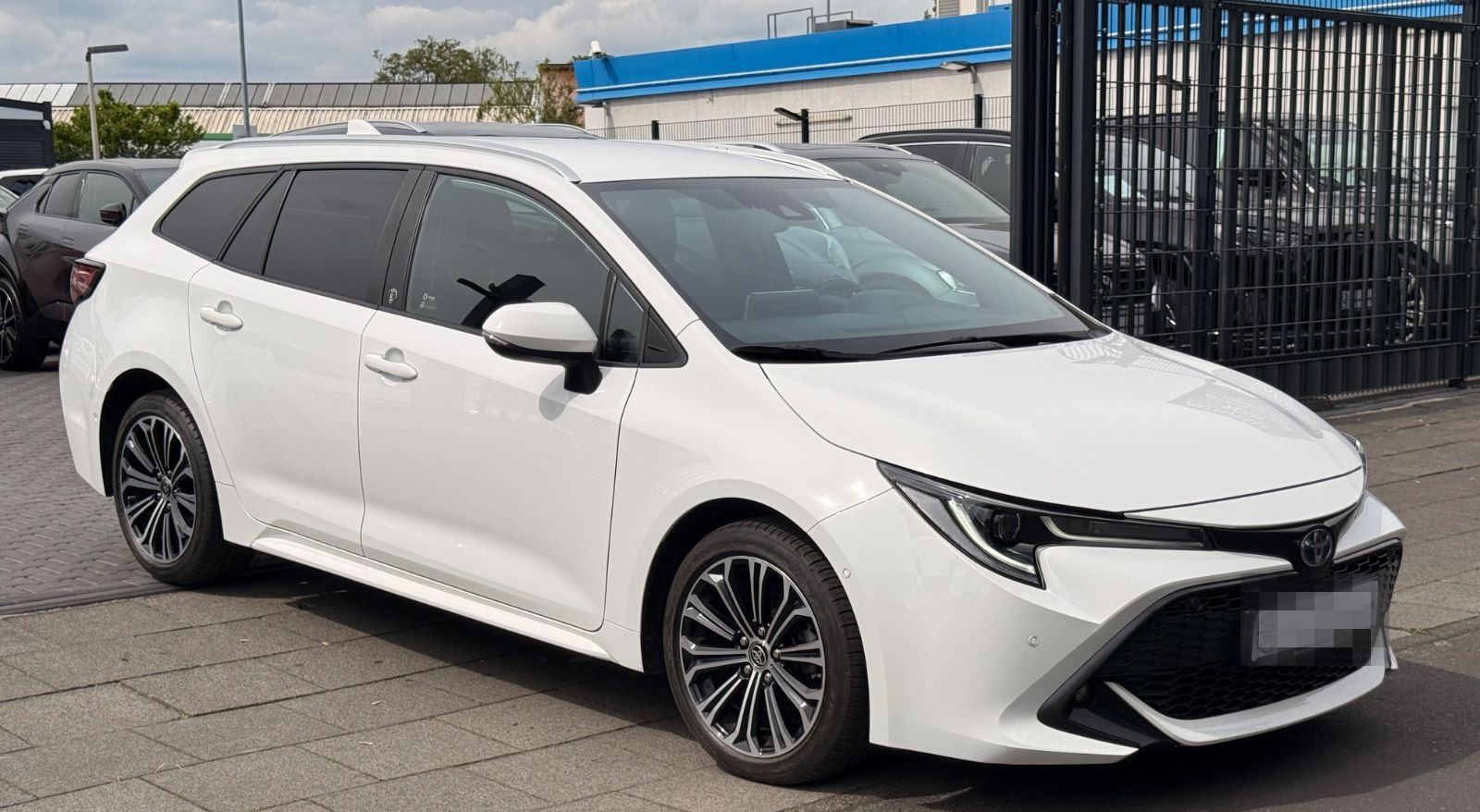 Toyota Corolla Touring Sports Hybrid Team D foto 4