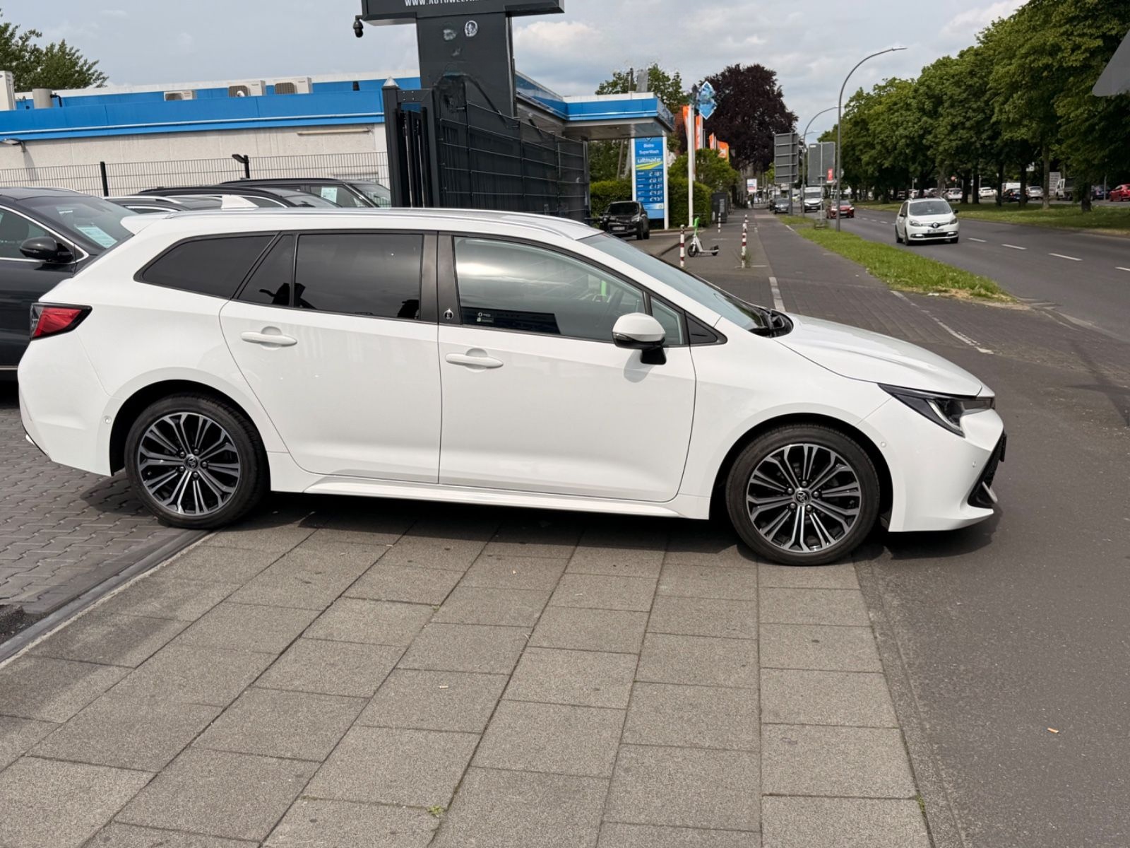 Toyota Corolla Touring Sports Hybrid Team D foto 5