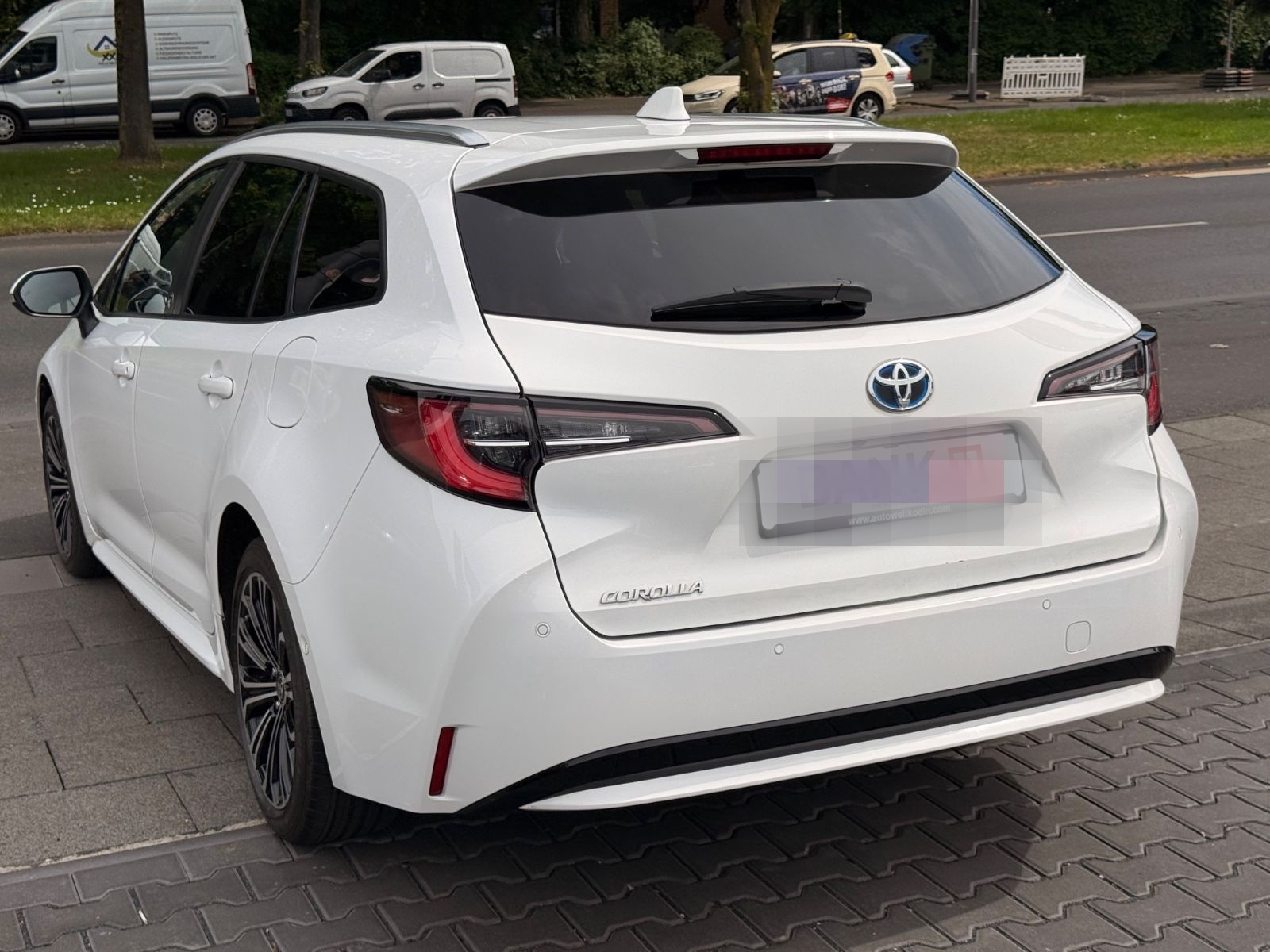Toyota Corolla Touring Sports Hybrid Team D foto 8