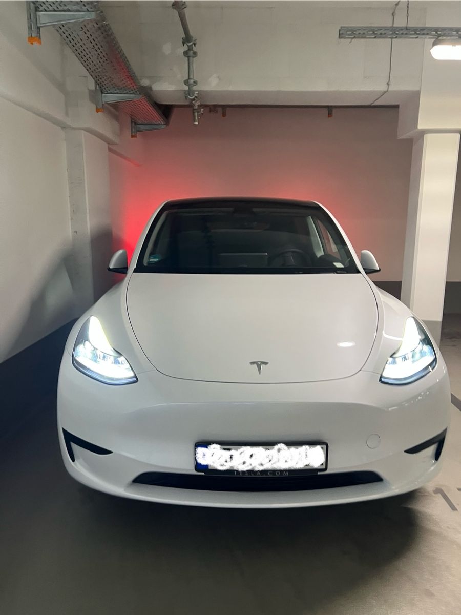 Tesla Model Y RWD | Bj. 2023 | Tesla Garantie aktiv