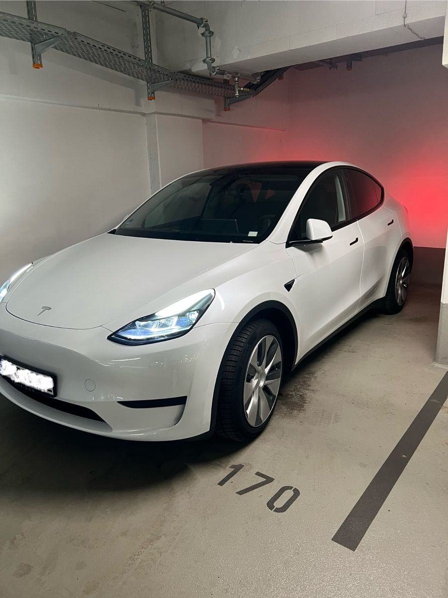 Tesla Model Y RWD | Bj. 2023 | Tesla Garantie aktiv foto 2