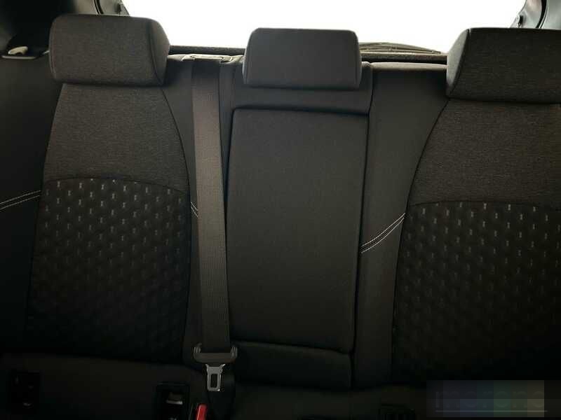 Toyota Corolla 1.8 Hybrid Active CVT foto 8