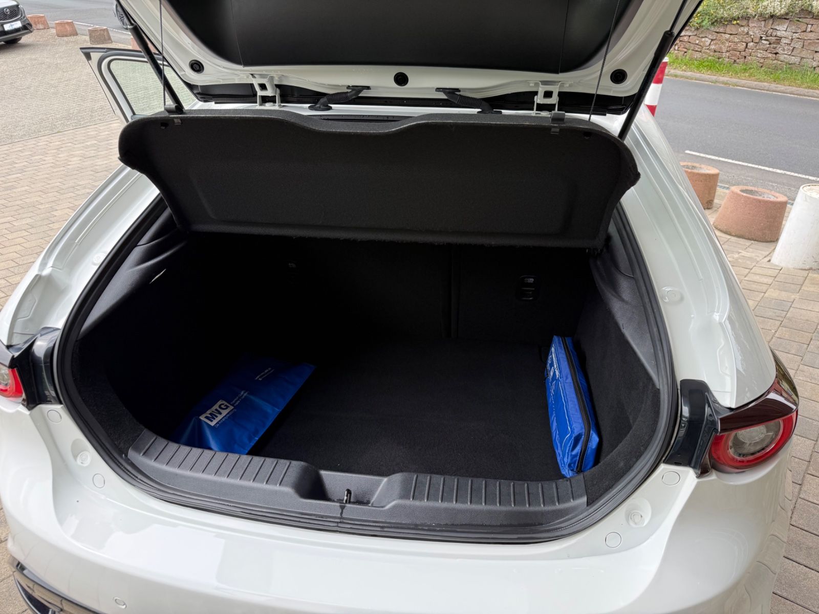 Mazda 3 Lim. 5-trg. Homura Sky-G 150 Anhängerkupplung foto 14