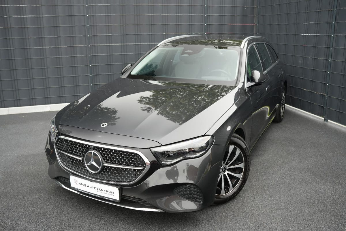 Mercedes-Benz T-Modell E 220 d Avantgarde Advanced Plus MBUX