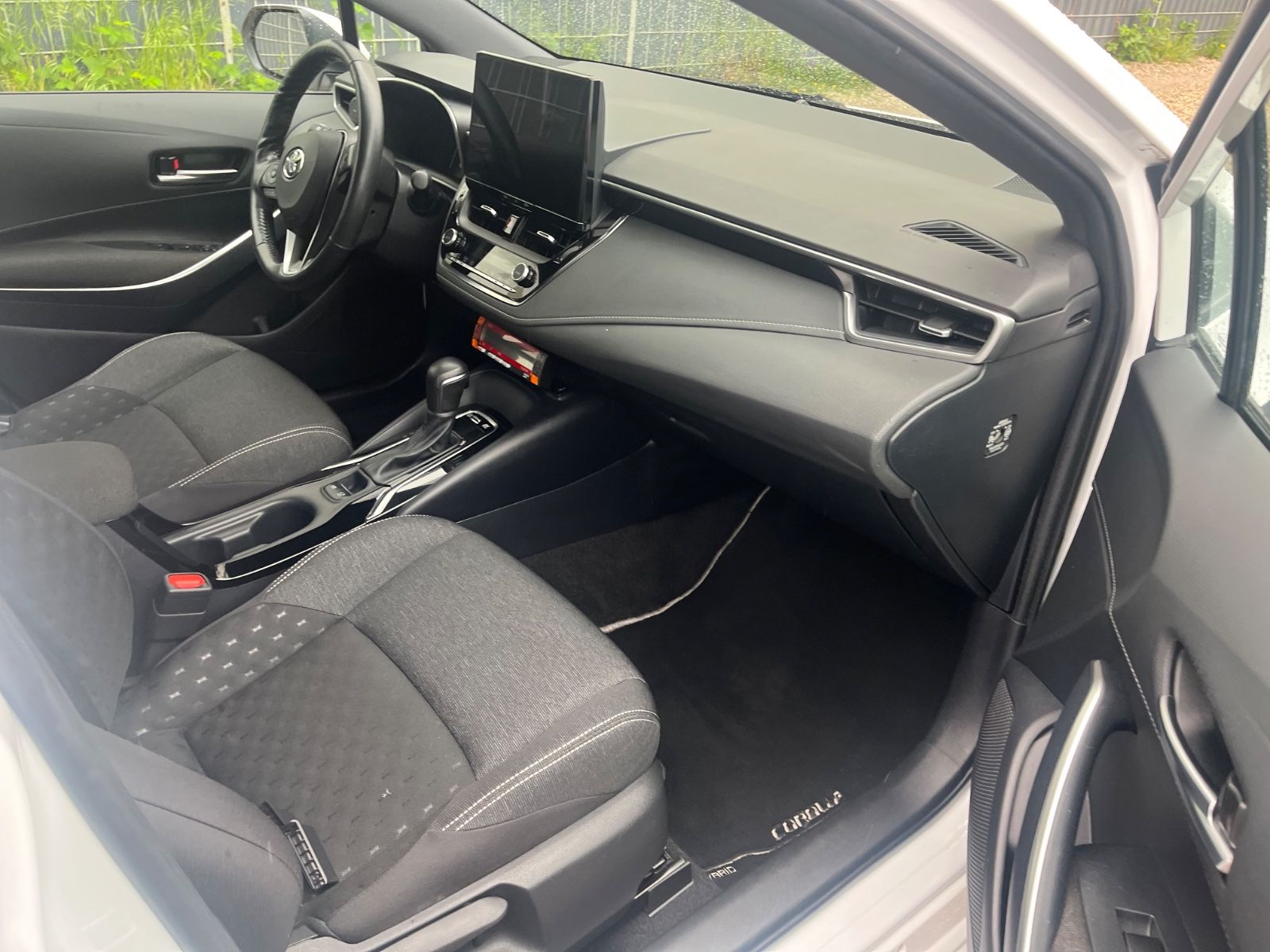 Toyota Corolla Touring Sports Hybrid Business Edition foto 13