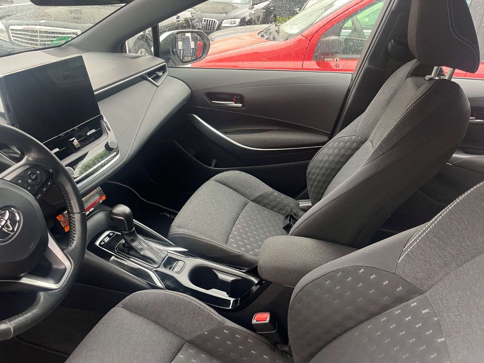 Toyota Corolla Touring Sports Hybrid Business Edition foto 10