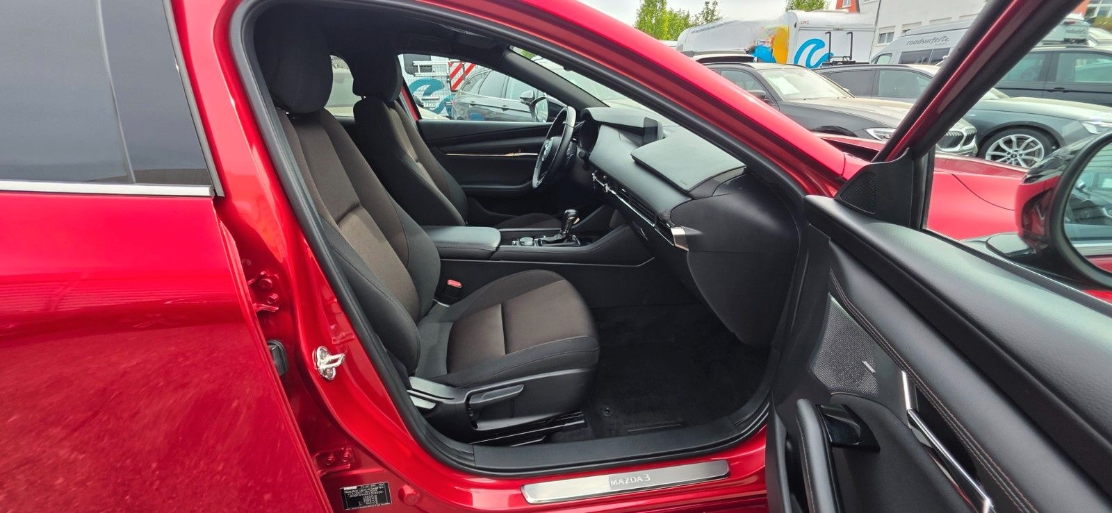 Mazda 3 Lim./Navi/LED/360Kam/ACC/HUD/AHK/Keyless/1Hand foto 9
