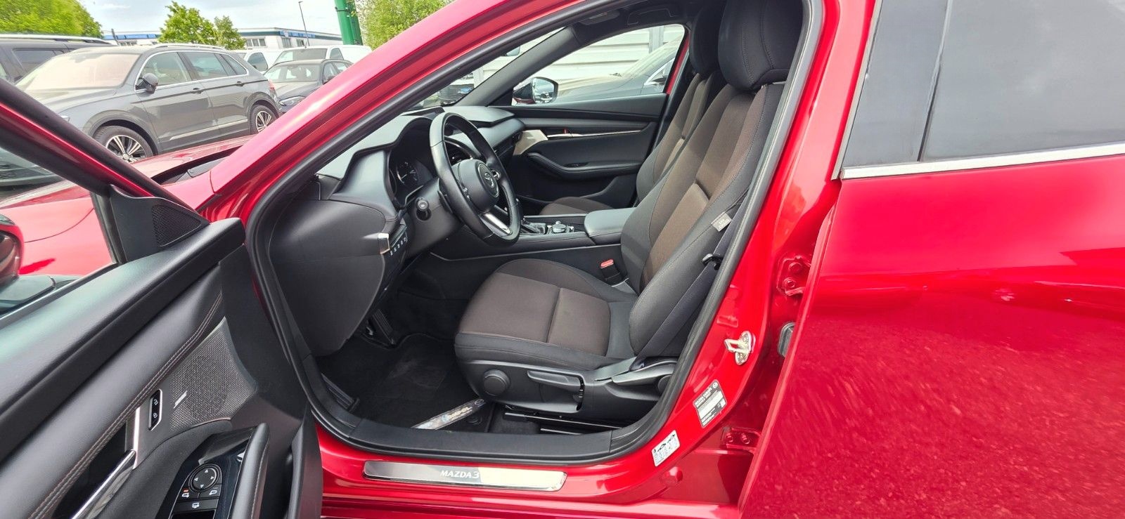 Mazda 3 Lim/Navi/LED/360Kam/ACC/HUD/AHK/Keyless/1Hand foto 6
