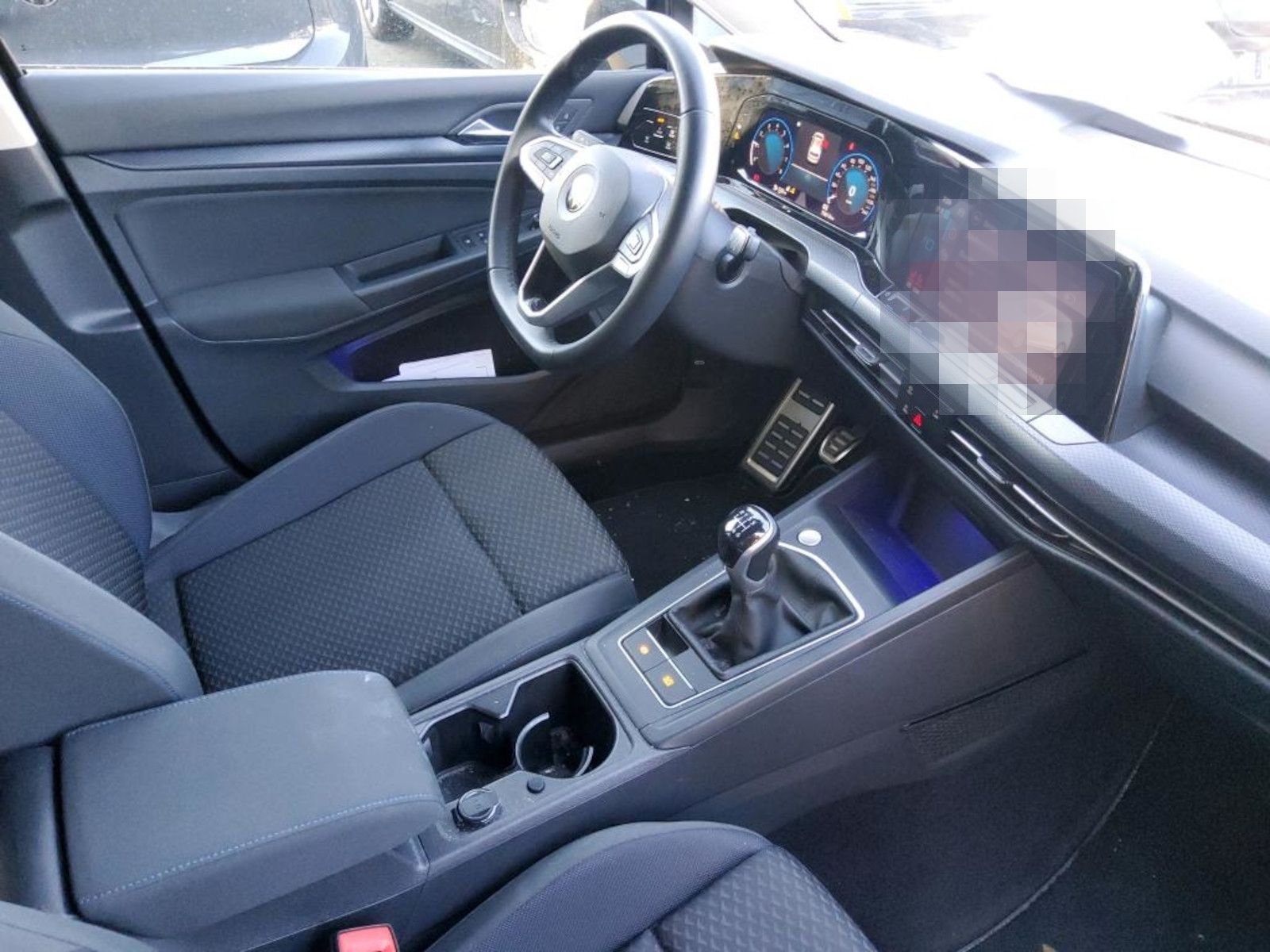 Volkswagen Golf 8 1.0 TSI United*NAVI*LED*PDC*SITZ-HZG* foto 5
