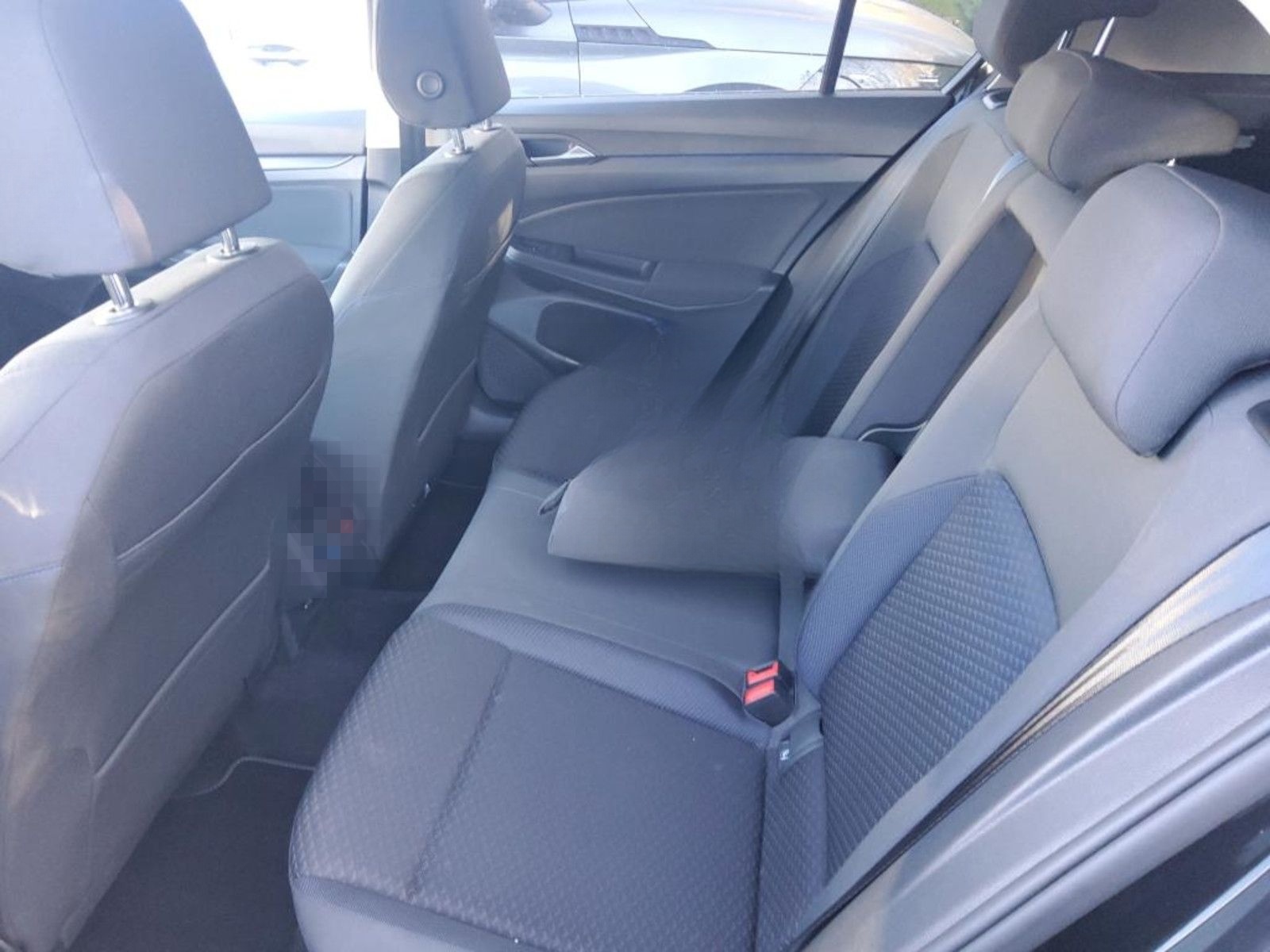 Volkswagen Golf 8 1.0 TSI United*NAVI*LED*PDC*SITZ-HZG* foto 6