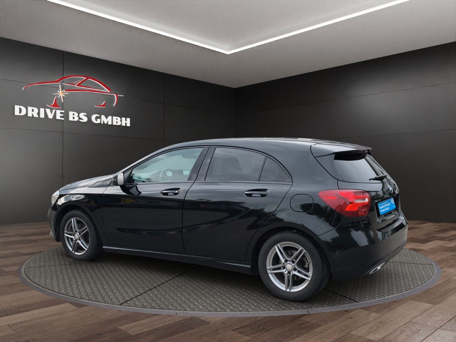 Mercedes-Benz A 200 AMG Line /LED/Panorama/ACC foto 6