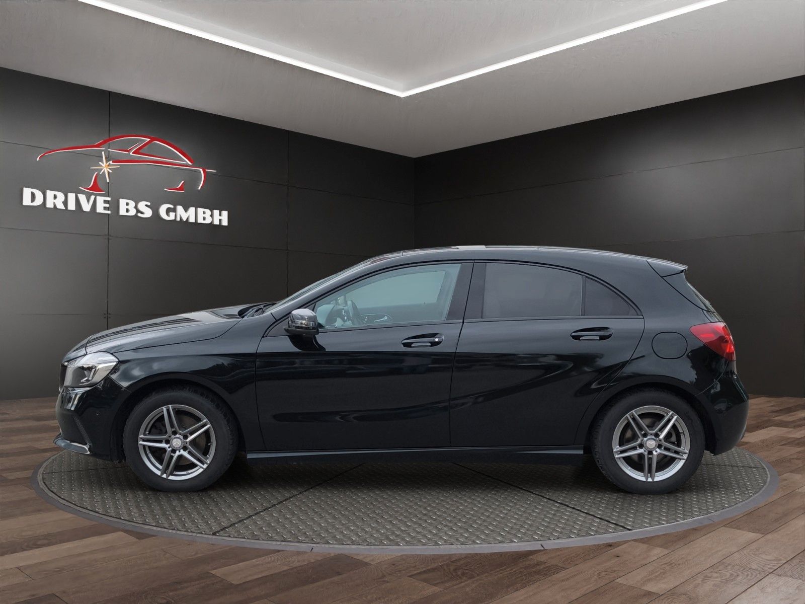Mercedes-Benz A 200 AMG Line /LED/Panorama/ACC foto 7