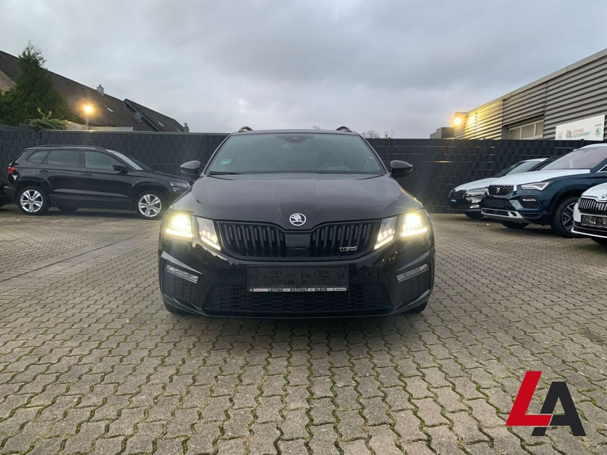 Skoda Octavia COMBI RS 60 4X4 2.0 TDI DSG LED AHK PANO foto 2