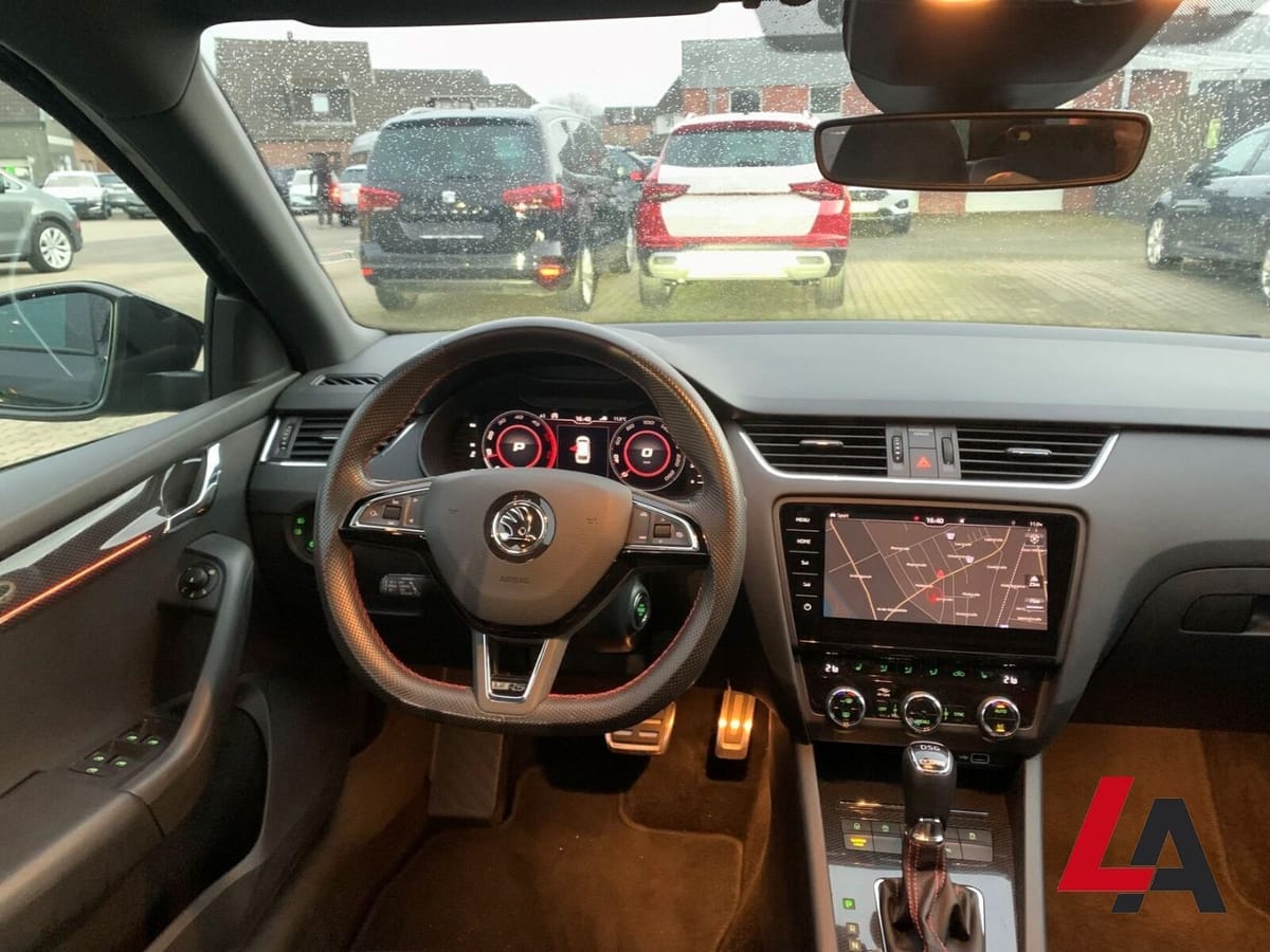 Skoda Octavia COMBI RS 60 4X4 2.0 TDI DSG LED AHK PANO foto 11