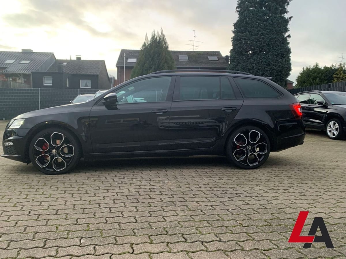 Skoda Octavia COMBI RS 60 4X4 2.0 TDI DSG LED AHK PANO foto 5