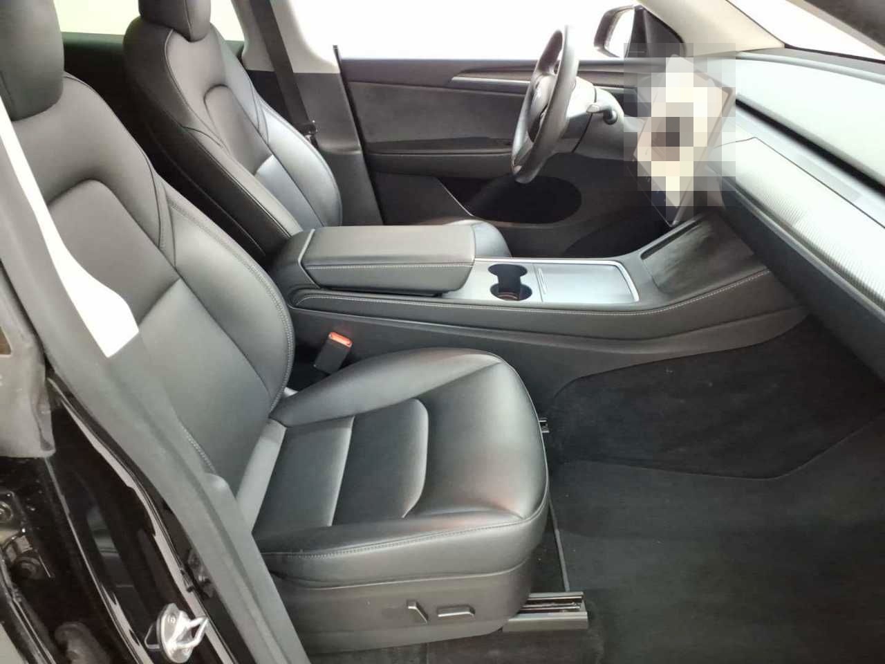 Tesla Model Y Long Range Dual Motor AWD foto 11