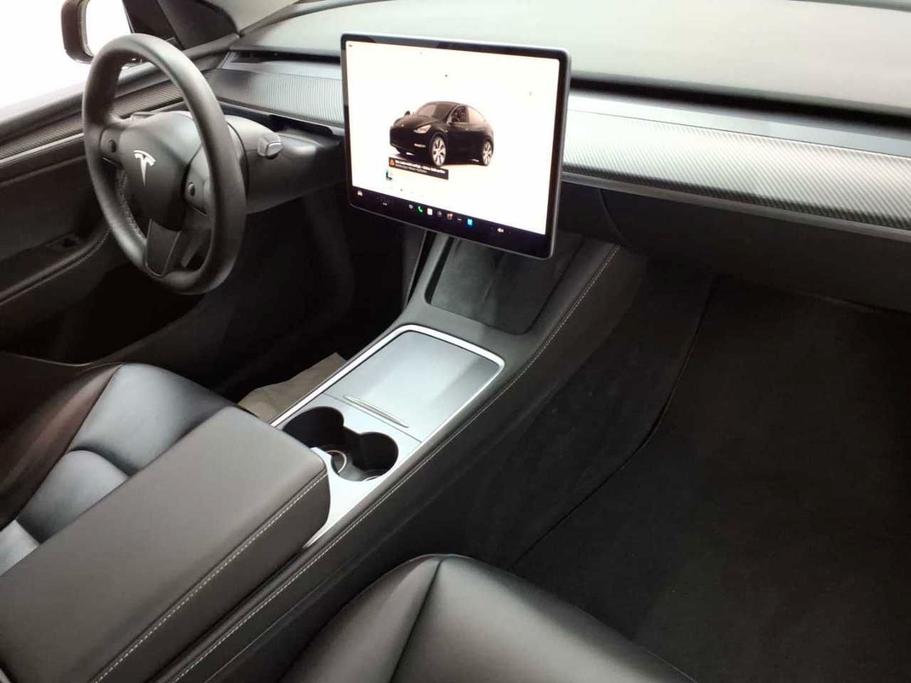 Tesla Model Y Long Range Dual Motor AWD foto 12