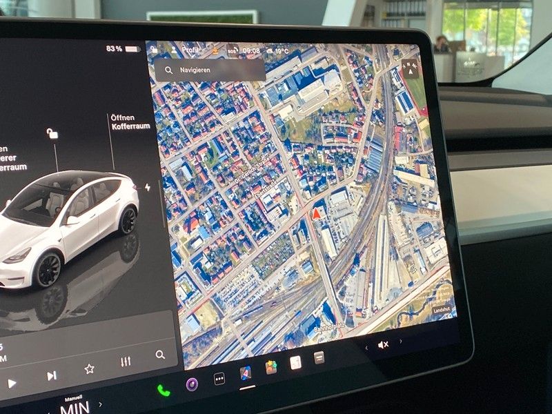 Tesla Model Y RWD Panorama 20"-Induction LED foto 21