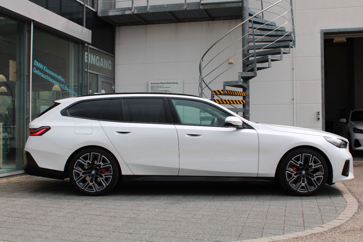 BMW 540d xDrive Tour M Sport pro Standhzg Iconic AHK foto 4