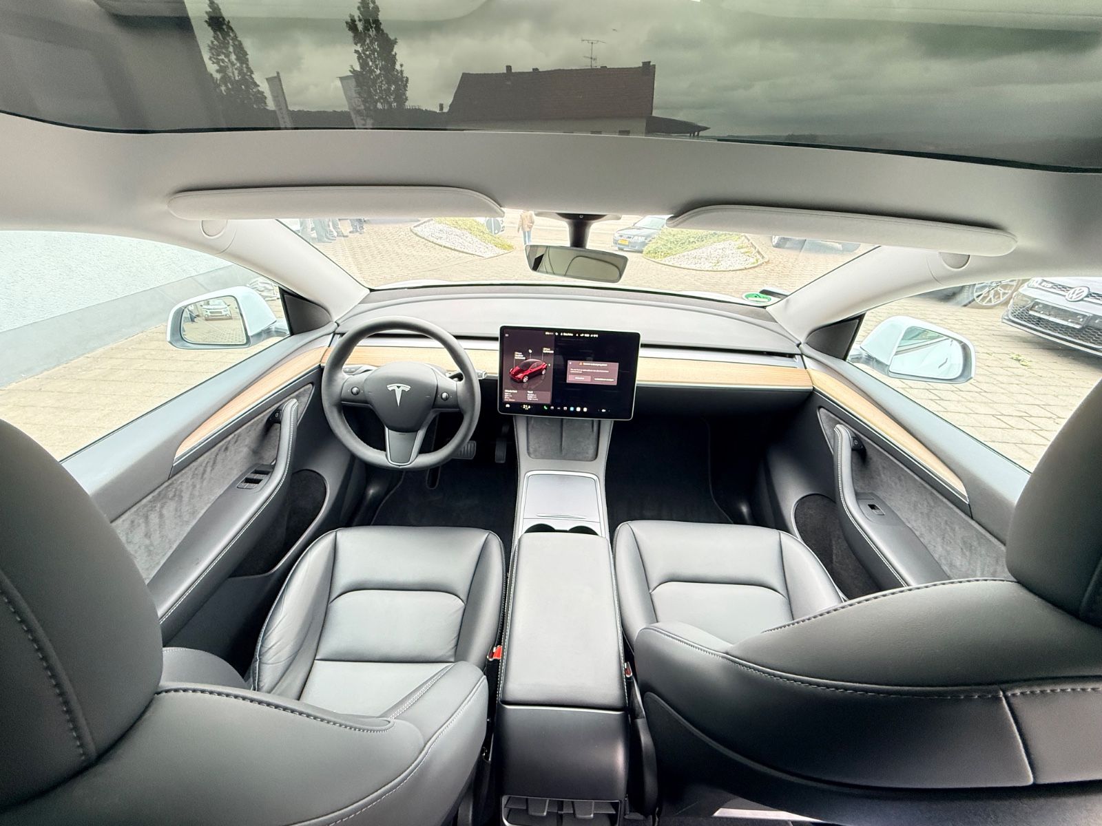 Tesla Model Y SR | AMD RYZEN | *AHK* | *Kühlfach* foto 16