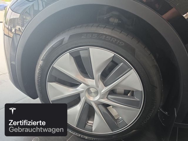 Tesla Model Y Rear-Wheel Drive foto 7