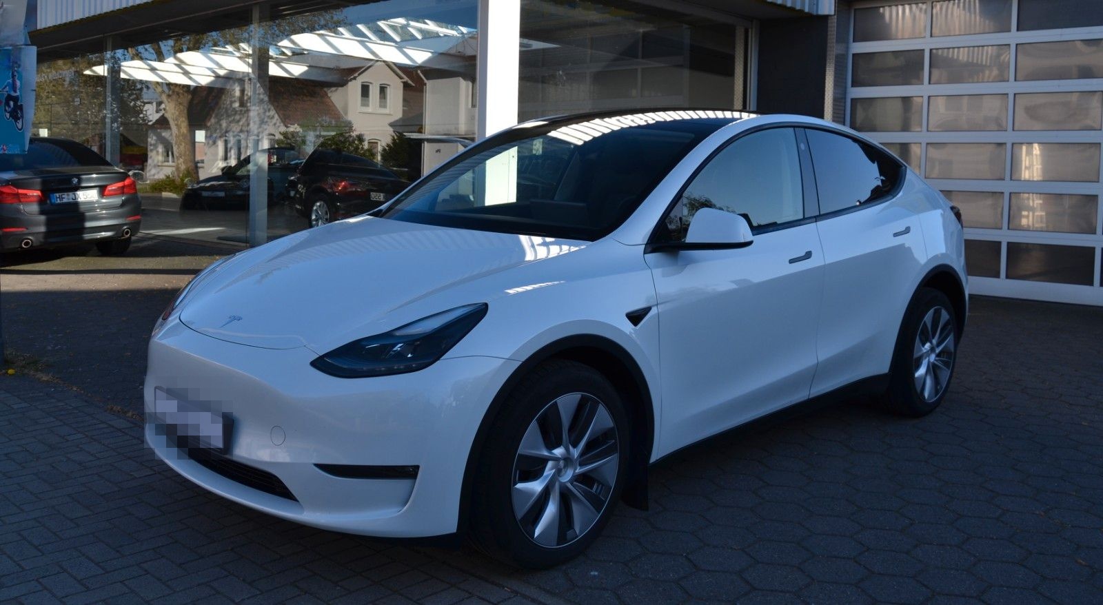 Tesla Model Y Long Range Dual AWD*Panorama*AutoPilot* foto 1