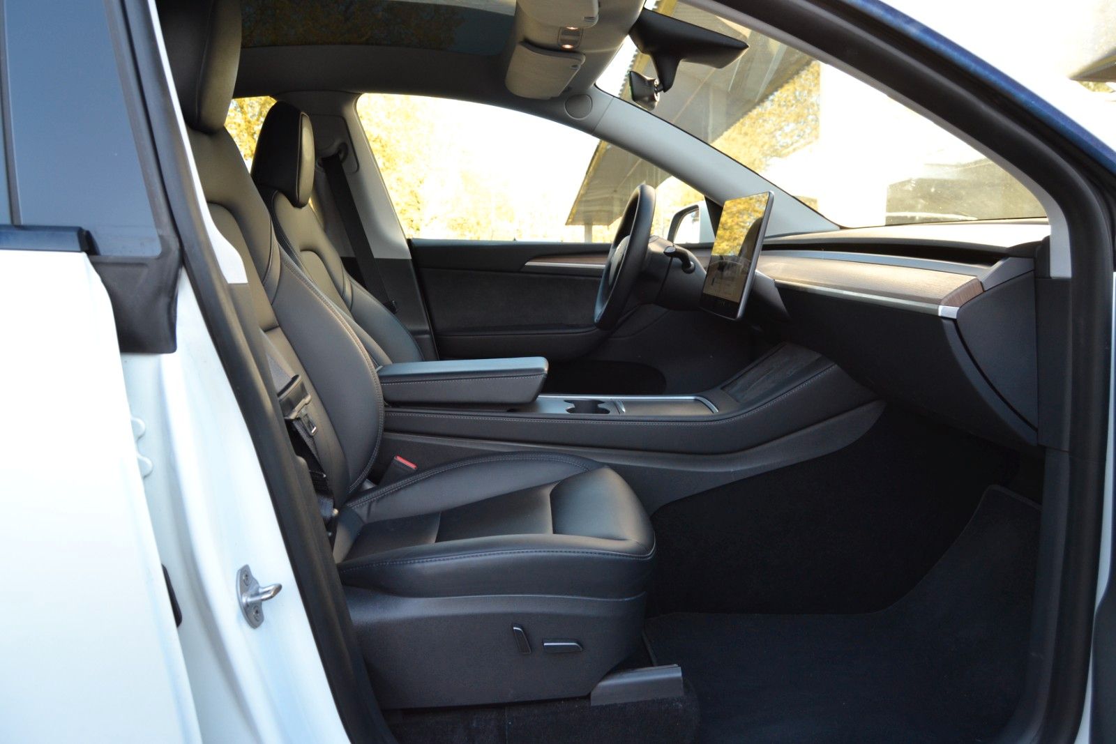 Tesla Model Y Long Range Dual AWD*Panorama*AutoPilot* foto 15