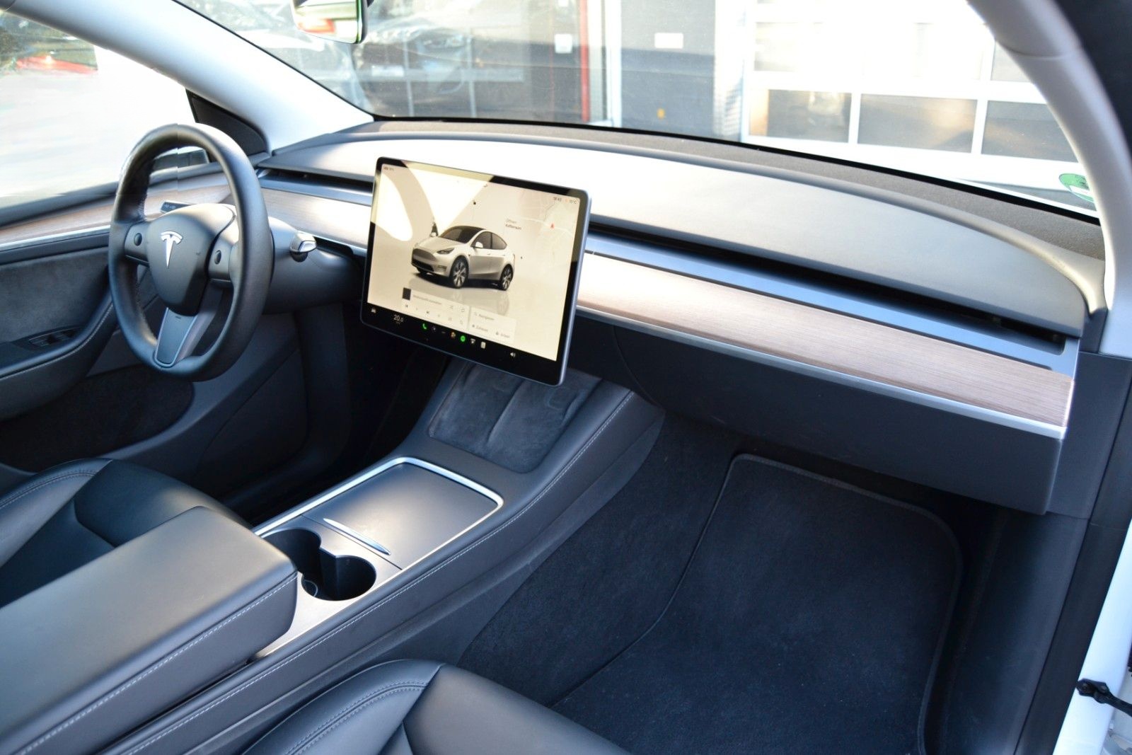 Tesla Model Y Long Range Dual AWD*Panorama*AutoPilot* foto 16