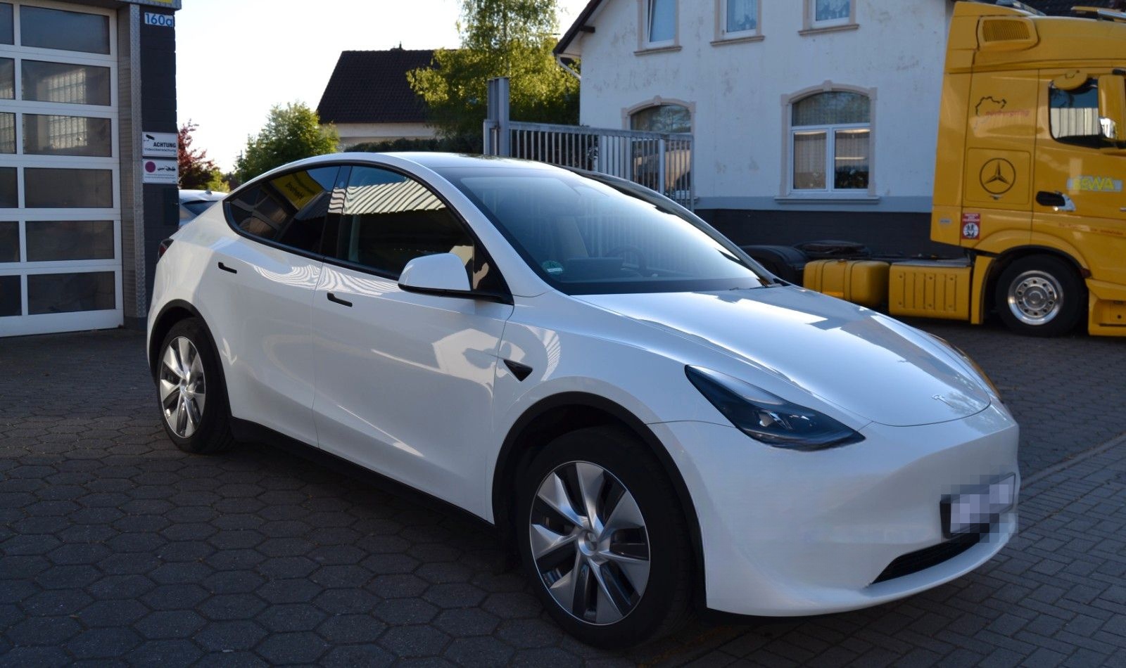 Tesla Model Y Long Range Dual AWD*Panorama*AutoPilot* foto 3